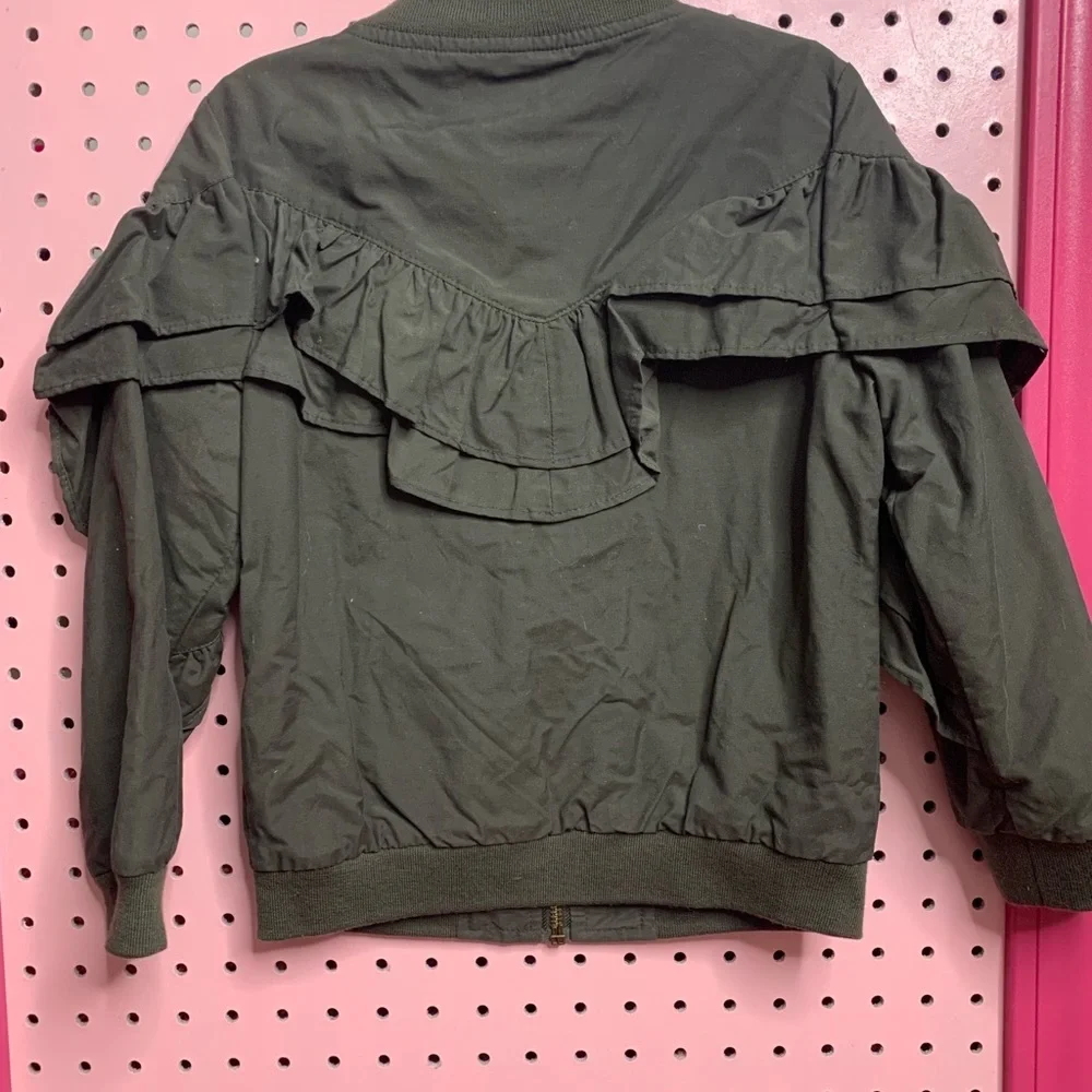 Cat & Jack Olive Green Jacket. Ruffle detail. Great Condition. Size 5
